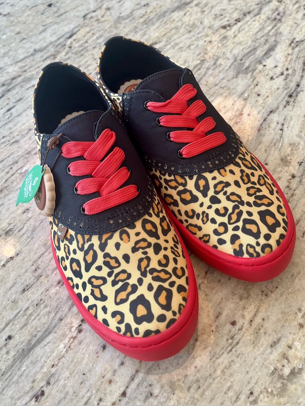 Brand new in box Hot chocolate design leopard print sneakers - Picture 6 of 10